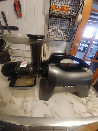 Omega Juicer, View more