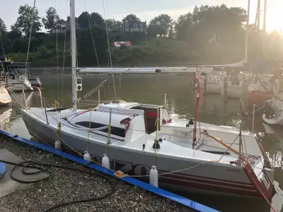 Farr 727 New Dyneema main and genoa, been up less than 10 times New Suzuki 3 hp outboard available C...