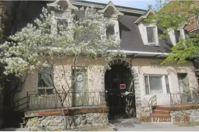 3 1/2 " MAISON FRANCE " DOWNTOWN MONTREAL