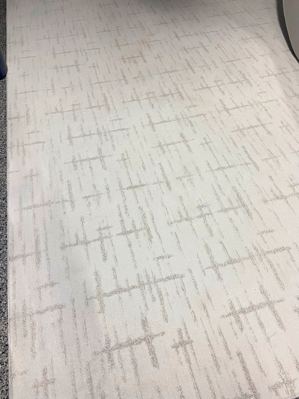 Large - Shaw Custom Rug - White - size 9' x 13.5' brand new in Rugs, Carpets & Runners in Mississauga / Peel Region - Image 2