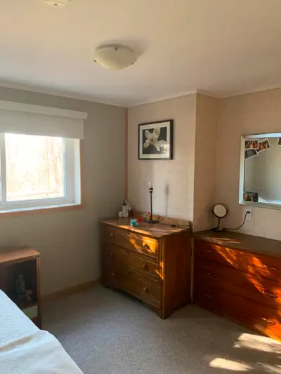 Two bedroom apartment. FEMALE student only as the other room is rented to a female student. All Incl...