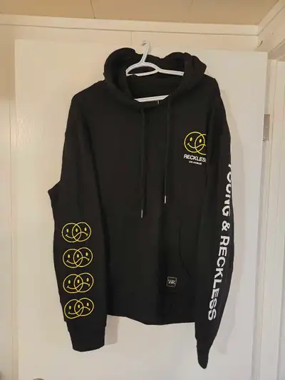 Vintage Young and Reckless Hoodies Size XL, View more