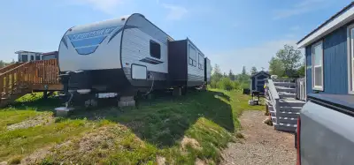 LIKE NEW Turn key 33' travel trailer 2021 Sportsmen LE Warranty until 2028 2 slides Power awning Sle...