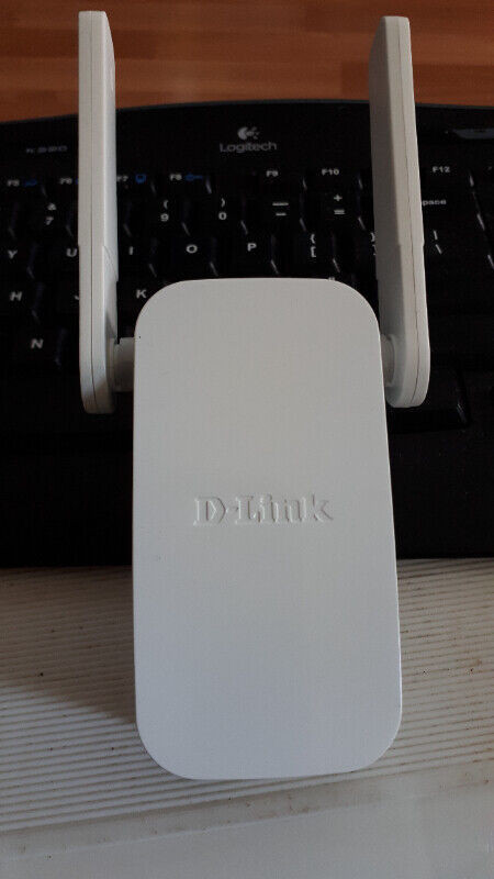 D-Link DIR628 Wireless Router/ dap 1530 wireless extender in Networking in City of Toronto