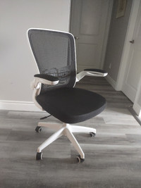 White and black office chair