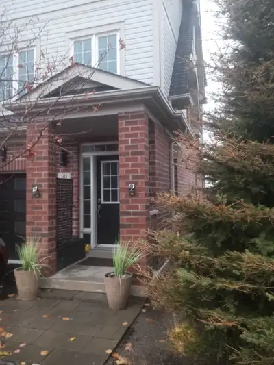 175$ full wk 150$ Mon-Fri 40$ nightly Very clean quiet home Working profesdionals appeciated Opg wor...