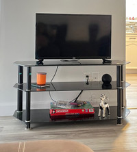 Stand tv and smart tv 32”