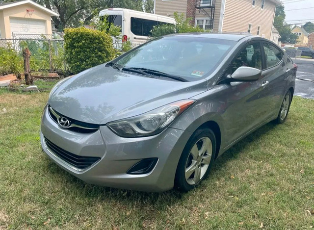 Hyundai Elantra GLS Berline 4D 2013 dans Autos et camions  à Ville de Québec