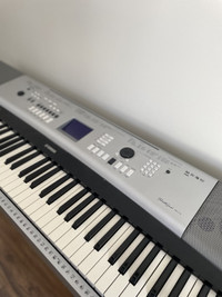 Yamaha Portable Grand DGX-530 Piano Keyboard