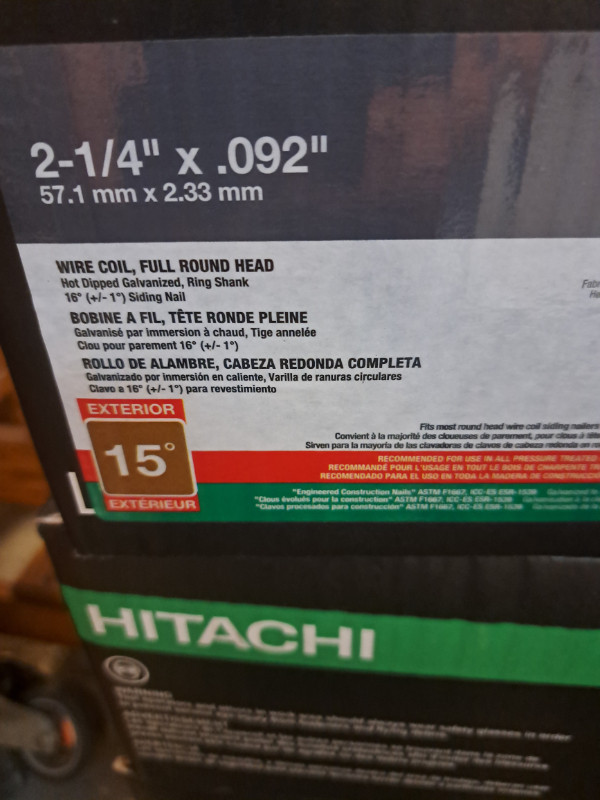 HITACHI SIDING  NAILS/WIRE COILS  2 1/4" X .092" in Hardware, Nails & Screws in Kingston - Image 2