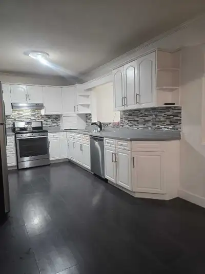 Large House with finished basement Bedrooms: 5 Bathrooms: 2 Lounges: 4 Garage: Attached double car g...