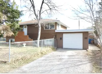 Attached, single garage in Bowness area in NW. Perfect for extra vehicle, motor bike, or storage. No...