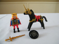 Playmobil prince-chevalier et son cheval