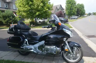 New rear tire. New rear brakes. Remote compartment fob to lock compartments. Lockable gas tank. Foot...