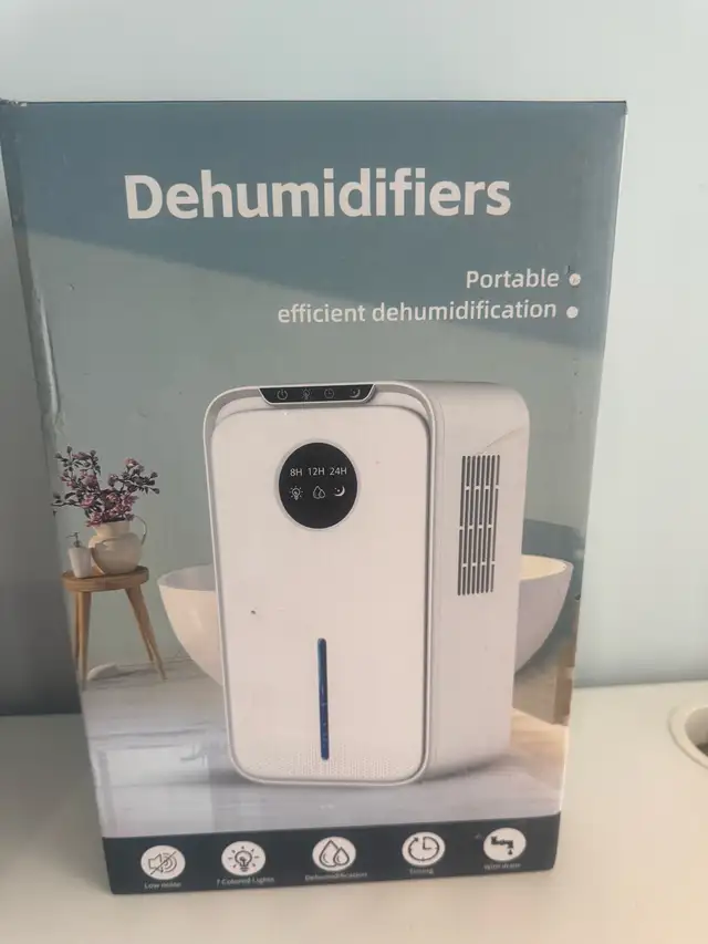 1L/Day Small Dehumidifier with LED Display, Timer, 2.5L Water Ta in Home Décor & Accents in Ottawa - Image 11