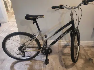 Trek Navigator 100 26" Mountain Bike., View more