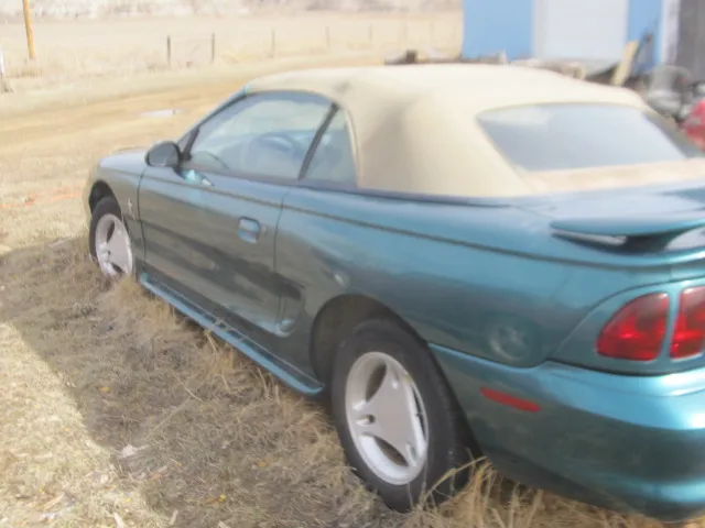 ford mustang convertible