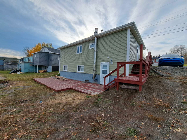 2 Bed, 2 Bath w/ Suite in Houses for Sale in Gander - Image 2