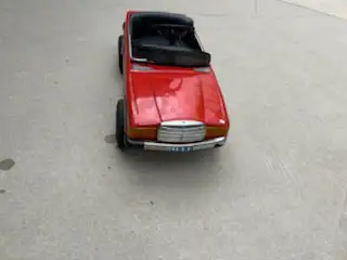 toy car with pedals63417636047489122