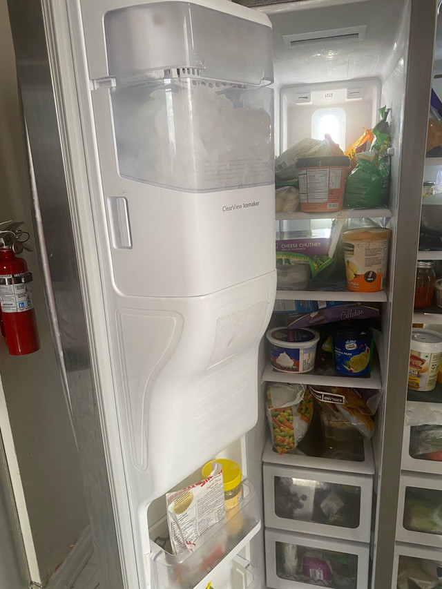 Samsung refrigerator stainless steel 36” * 70”” in Refrigerators in Mississauga / Peel Region - Image 4