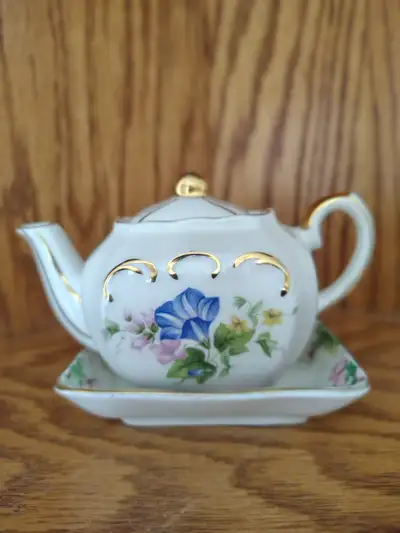 Vintage Sadler Miniature Teapot + Crown Staffordshire Tray, View more