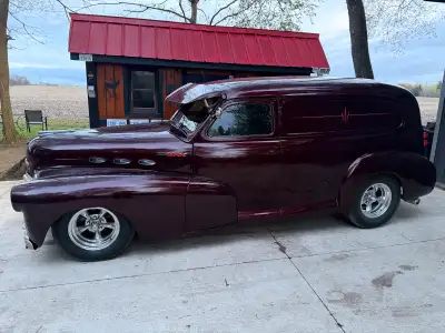 Frame off restoration, 5.7 efi rebuilt engine & transmission, 8000 km since total rebuild, heated se...