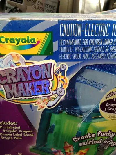 Machine à crayons/Crayola Crayon maker, View more