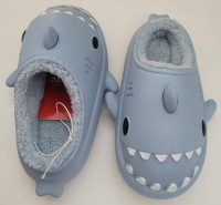 Waterproof Thick-Soled Indoor Slippers, Shark Pattern, Non Slip