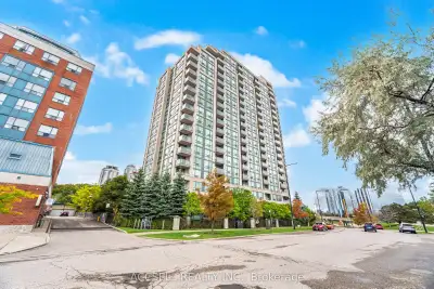 This modern condo in Toronto offers an exceptional living experience featuring 1 bedroom plus a vers...