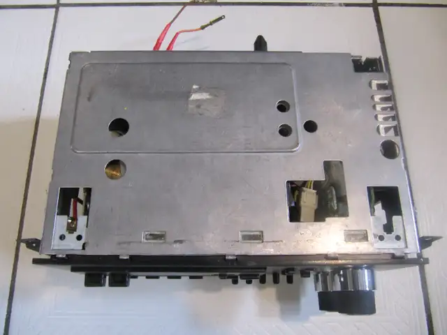AC Delco Model 16050353 AM FM Cassette Stereo Equalizer Cir 1987 in Arts & Collectibles in Mississauga / Peel Region - Image 10