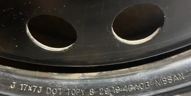 4-Michelin Latitude X-Ice 225/65 R17 Winter Tire  & 4-Nissan Rim in Tires & Rims in City of Toronto - Image 3