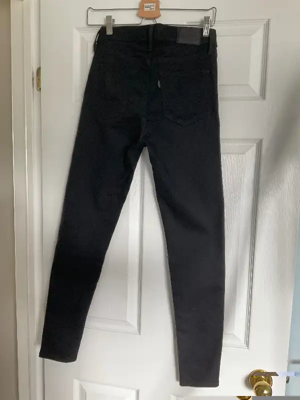 Levi’s, black, size 27, Women’s in Women's - Bottoms in Ottawa - Image 3