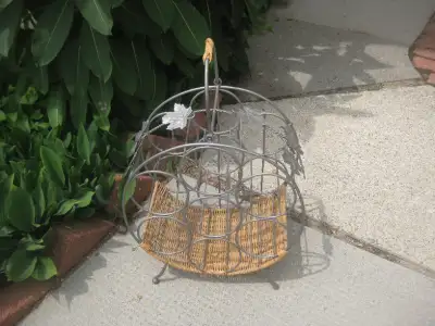 ROUND COUNTERTOP WINE RACK(NOT SOLD YET), View more