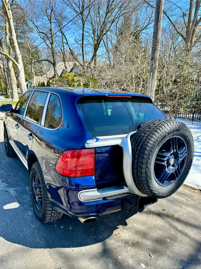 Rare 2005 Cayenne with 1G3 Rear-Mounted Spare Wheel - LOW KMS