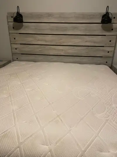 King Size Bedroom Set with Mattress – Excellent Condition, View more