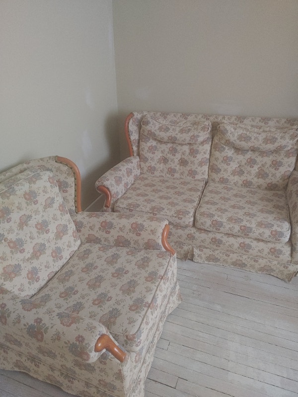 Chair, loveseat and couch Couches & Futons Saskatoon Kijiji