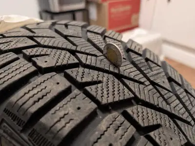 A set of used Gislaved Nord Frost 100 Winter Tires including rims. Good conditions, deep threads, ra...