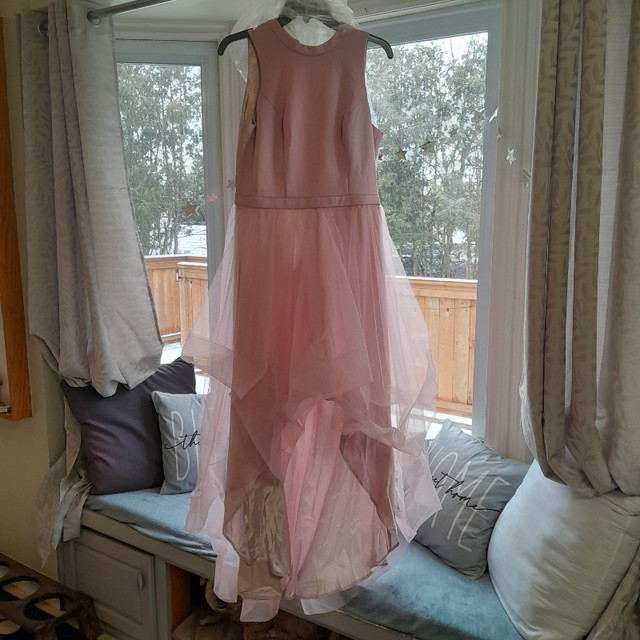 Brand new Chi Chi London size 8 dress. Prom Wedding in Women's - Dresses & Skirts in Guelph - Image 2