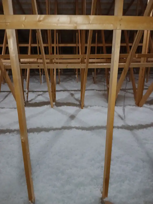 Attic insulation in Insulation in Strathcona County - Image 2