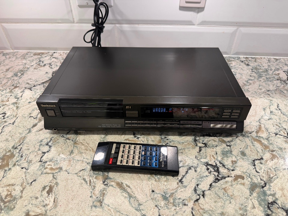 Technics SL-P500 CD player | Stereo Systems & Home Theatre | Gatineau ...