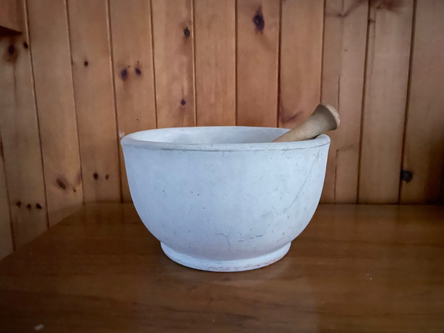 Rare Antique Mortar and Pestle in Arts & Collectibles in Bedford - Image 2