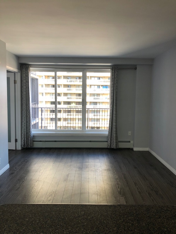 One Bedroom Downtown Condo, Water/heat/elec Incl. Long Term Rentals