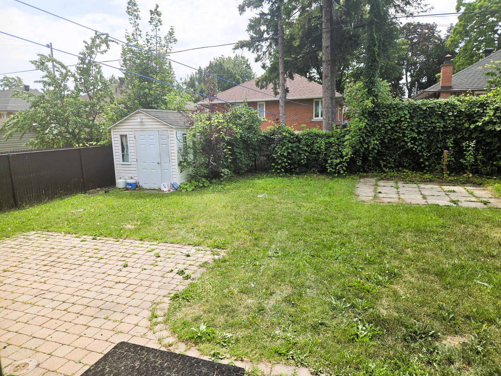Spacieux 7 ½ rénové à louer – 4 CH, 2 SDB, Cour privée, 1er Sept — photo 1