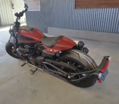 For Sale: 2024 Harley-Davidson Sportster 1250cc – 6-Speed Like new – only 51 km on it! This is a bea...