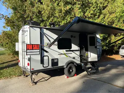 4 years old, solar panel, 2 batteries, 2 propane tanks, bathtub, bike rack, outside grill, Murphy be...
