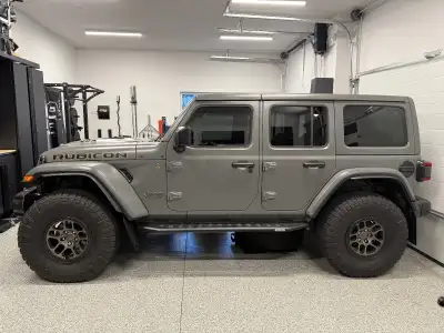 For sale is our exceptionally clean 2023 Jeep 392 (V8 with 470HP) with 8891kms. (Last year of the qu...