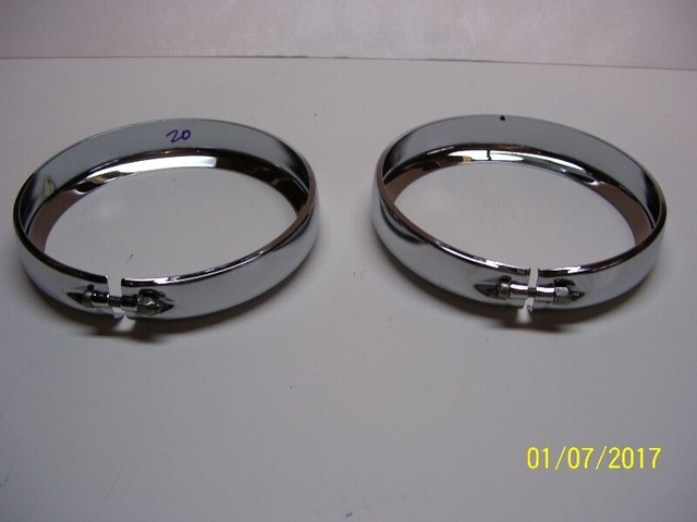 Harley Passing Lamp Trim Rings New Take Off's (OEM 68725-62A) in Motorcycle Parts & Accessories in Owen Sound - Image 3