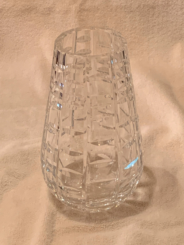 Waterford crystal vase in Home Décor & Accents in Oakville / Halton Region