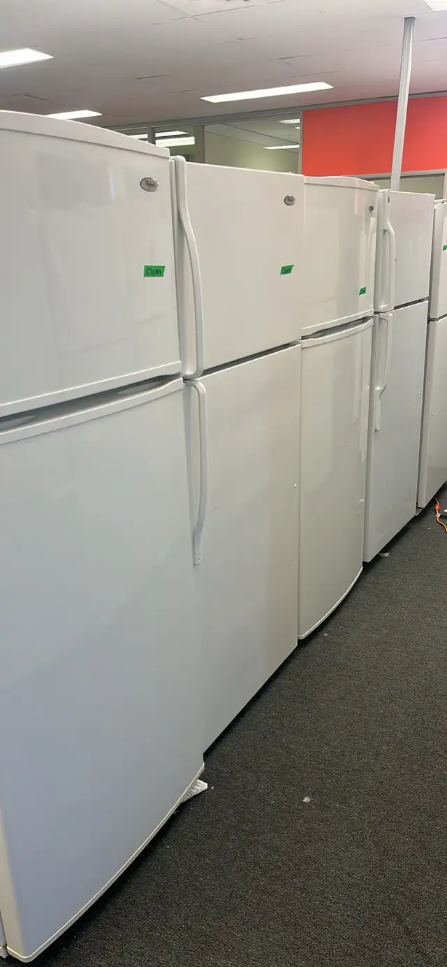 Used perfect condition Refrigerators Appliances 30 Days Warrant in Refrigerators in Kitchener / Waterloo - Image 3