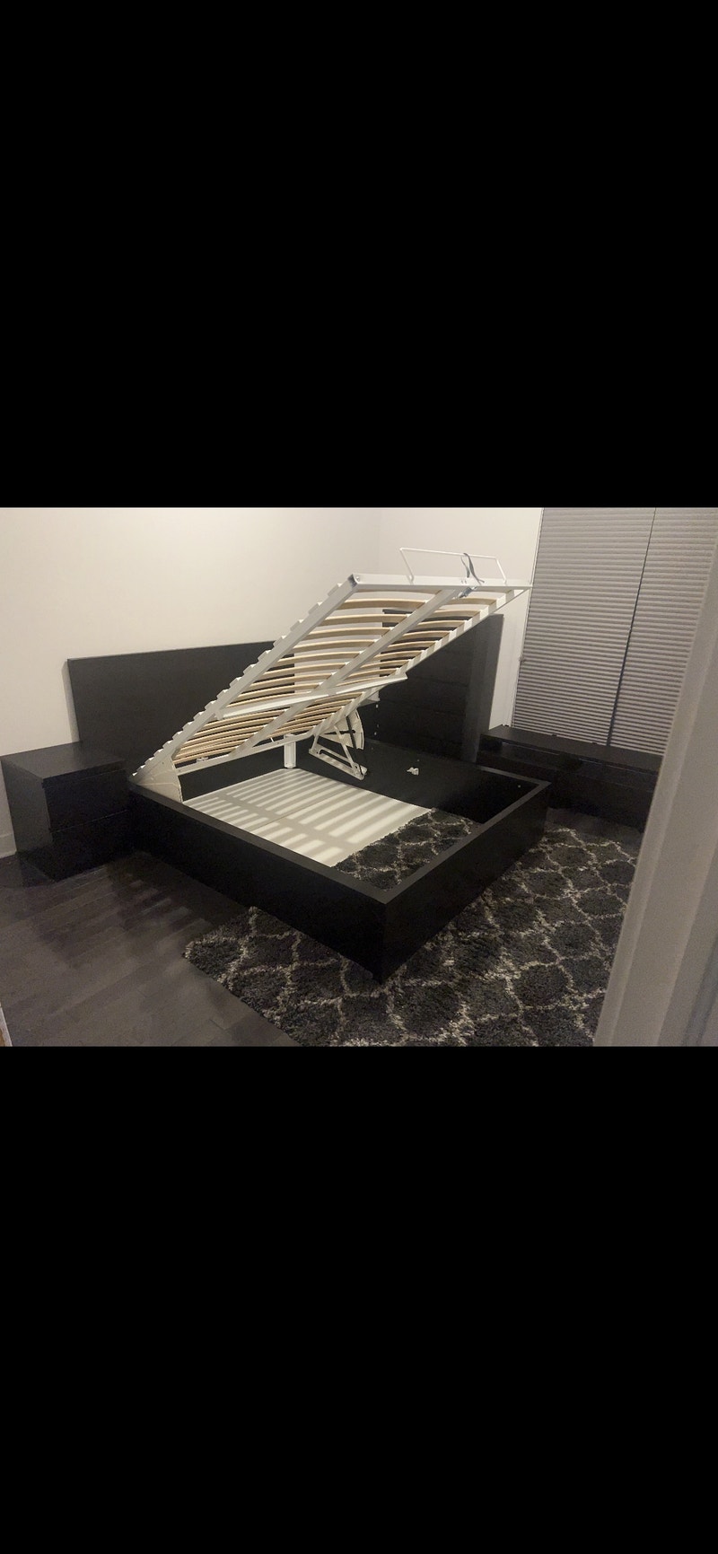 Set de chambre queen Lits et matelas Ville de Montréal Kijiji